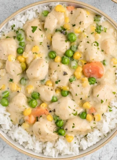 High protein crustless chicken pot pie with vegetables and herbs