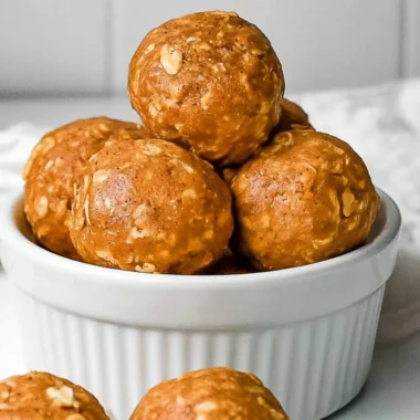No bake pumpkin protein balls for a healthy and tasty snack