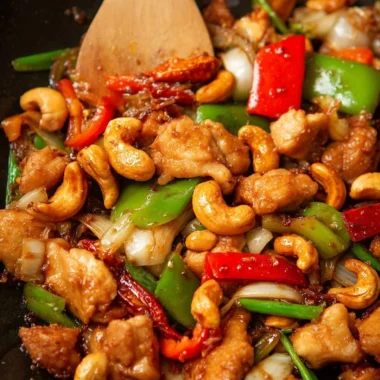 Delicious Thai Cashew Chicken with tender chicken and crunchy cashews