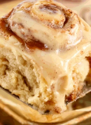 Delicious Apple Butter Cinnamon Rolls with warm spices and sweet glaze