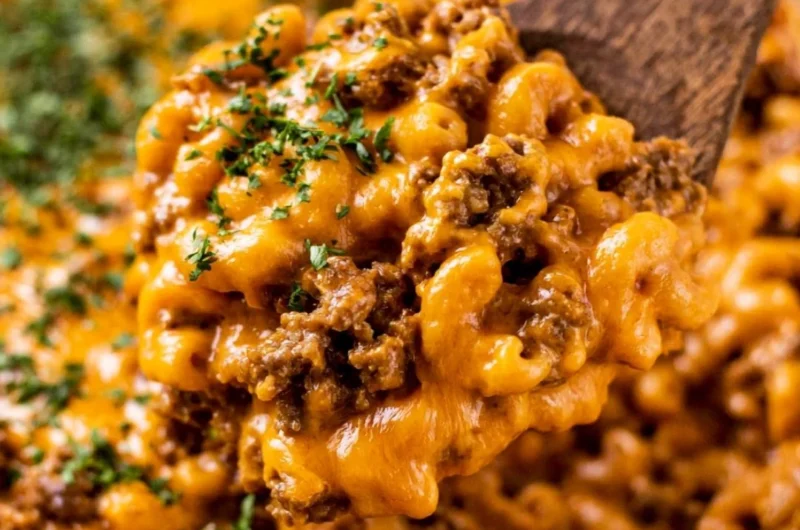 Delicious cheeseburger casserole with ground beef, cheese, and crispy toppings.